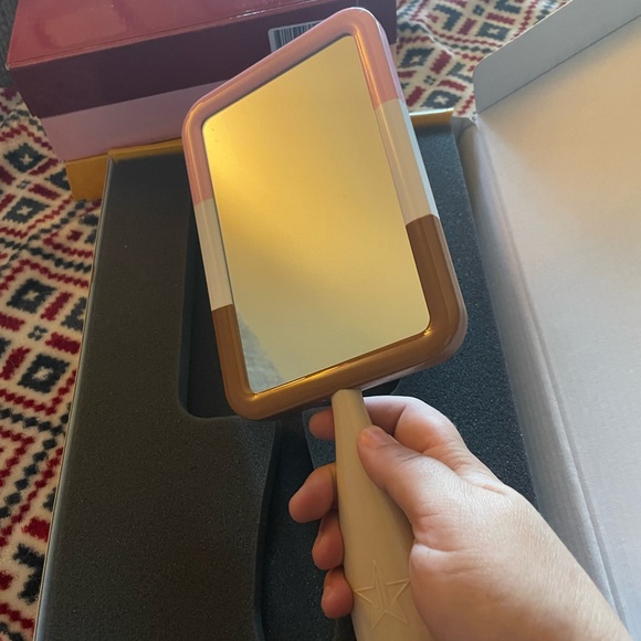 Brand new in box- Jeffree Star Neapolitan Mirror!! - Picture 4 of 4